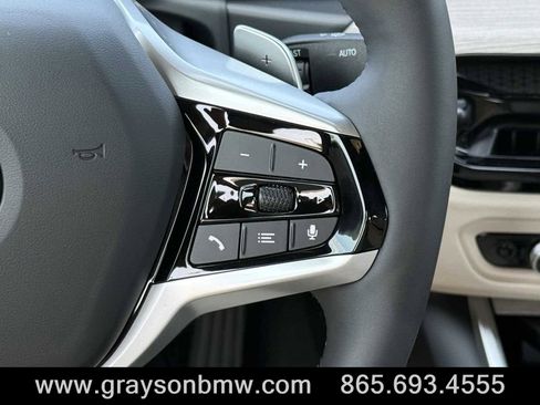 Used 2025 BMW 330i xDrive Sedan w/ Premium Package image 30