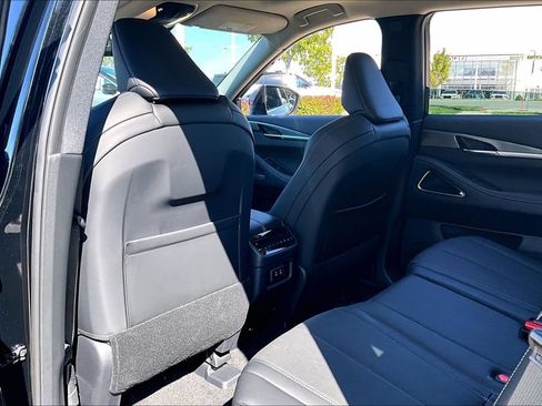 Certified 2027 INFINITI QX60 Luxe w/ Cargo Package AWD/4WD image 31