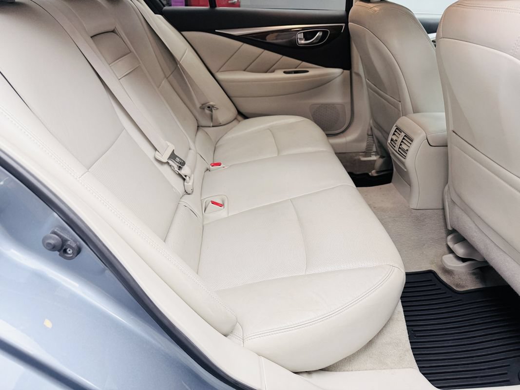 Used 2015 INFINITI Q50 Premium w/ Technology Package AWD/4WD image 14
