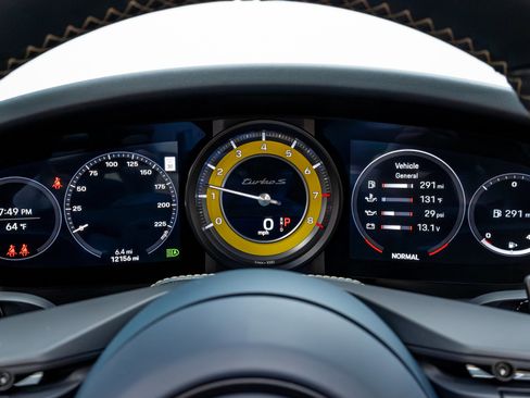 Used 2021 Porsche 911 Turbo S image 10