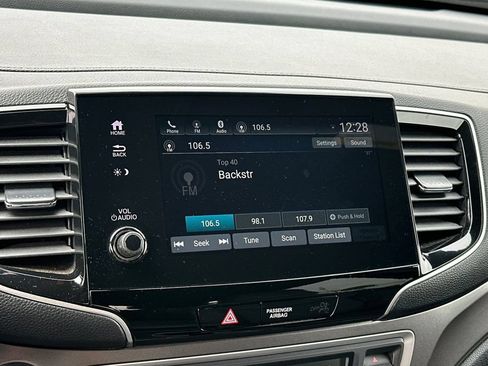Used 2024 Honda Passport EX-L image 17