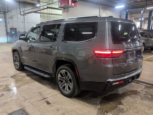 Used 2024 Jeep Wagoneer Series II w/ Flexible Seating Group image 7