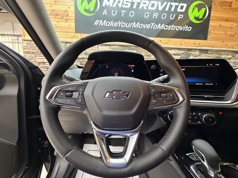 Used 2025 Chevrolet Trax ACTIV w/ Driver Confidence Package FWD image 19