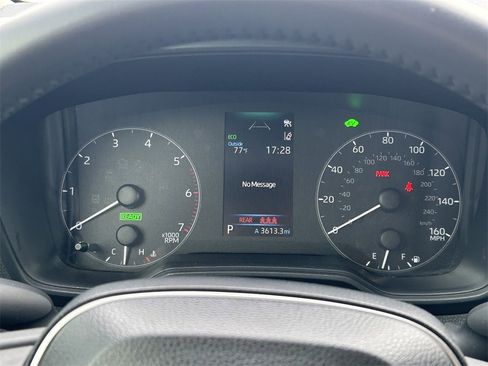 Used 2024 Toyota Corolla SE image 31