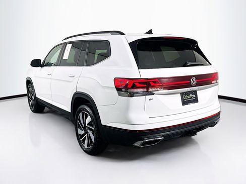 Used 2025 Volkswagen Atlas SE image 5