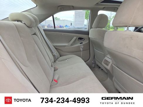 Used 2009 Toyota Camry LE FWD image 17