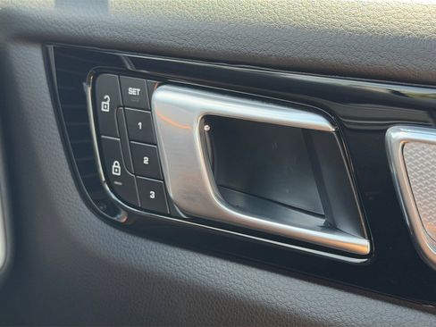 Certified 2023 Porsche Cayenne Platinum Edition AWD/4WD image 26