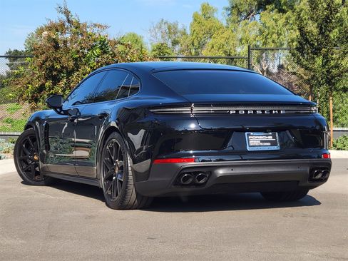 Certified 2024 Porsche Panamera image 3