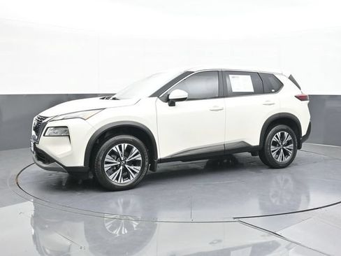 Used 2023 Nissan Rogue SV FWD image 7