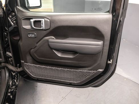 Used 2025 Jeep Wrangler Unlimited Sport S 4xe w/ Convenience Group AWD/4WD image 41