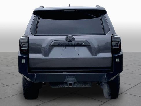 Used 2020 Toyota 4Runner TRD Off-Road AWD/4WD image 5