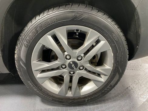Used 2022 Kia Seltos S AWD/4WD image 5