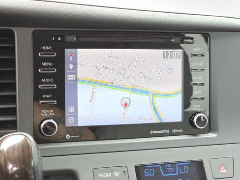 Used 2019 Toyota Sienna XLE w/ XLE Navigation Package AWD/4WD image 29