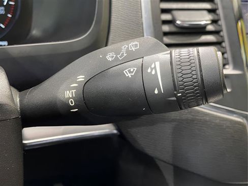 Used 2018 Volvo XC90 T6 Momentum w/ Convenience Package image 20