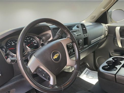 Used 2012 Chevrolet Silverado 2500 LT w/ Snow Plow Prep Package image 12