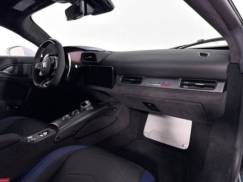 Used 2023 Maserati MC20 Coupe RWD image 8