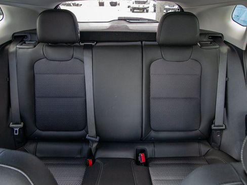 Used 2025 Chevrolet Trax LT FWD image 24