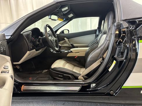 Used 2008 Chevrolet Corvette Convertible w/ Preferred Equipment Group image 9
