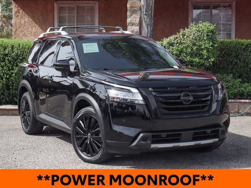 Used 2024 Nissan Pathfinder SL w/ SL Premium Package FWD image 2