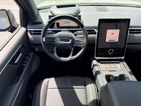 New 2025 GMC Sierra EV Denali image 32