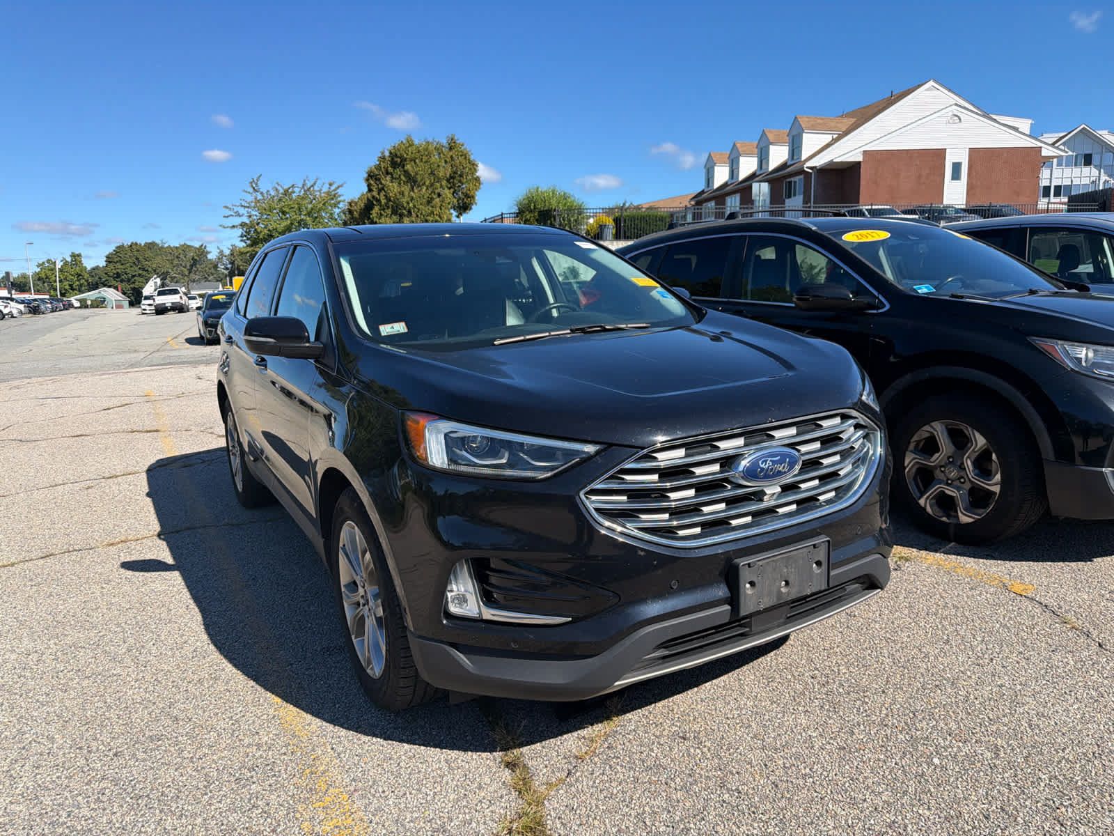 Used 2019 Ford Edge Titanium w/ Equipment Group 301A AWD/4WD image 4