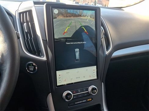 Used 2024 Ford Edge SEL image 18