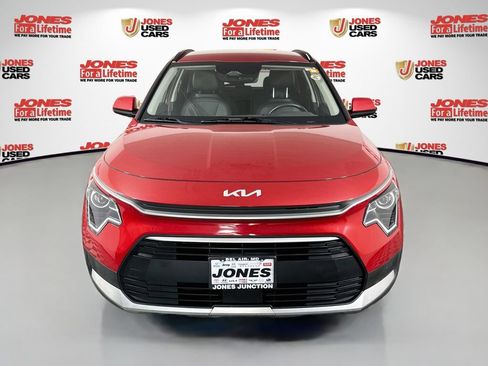 Used 2023 Kia Niro EX FWD image 11