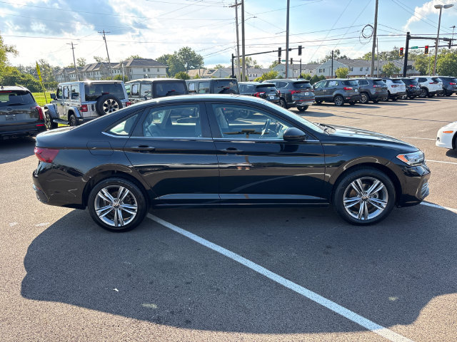 Used 2024 Volkswagen Jetta SE FWD image 26