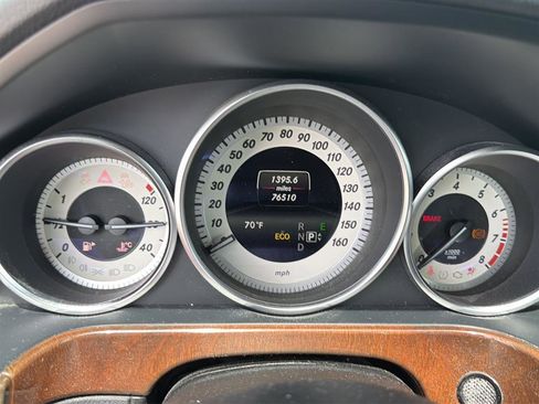 Used 2014 Mercedes-Benz E 350 4MATIC Sedan image 11