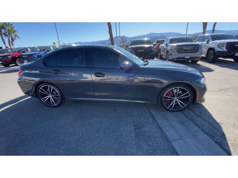 Used 2024 BMW 330i 330i w/ M Sport Package image 9