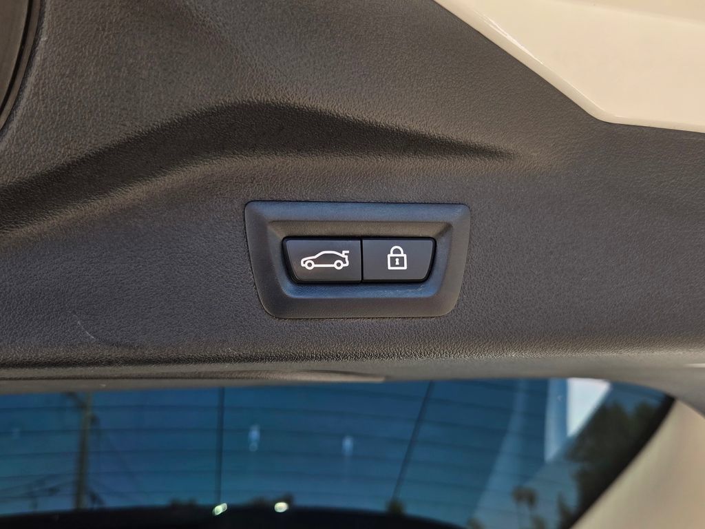 Used 2021 BMW X7 xDrive40i AWD/4WD image 42
