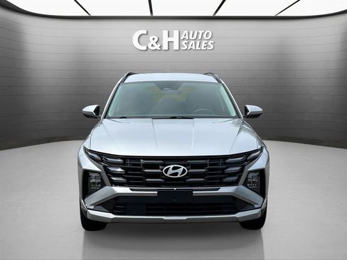 Used 2025 Hyundai Tucson SEL FWD image 2