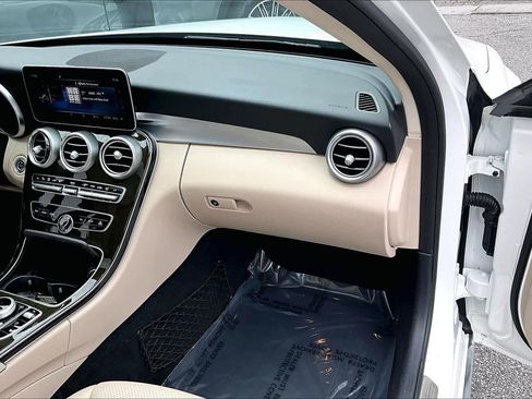 Used 2020 Mercedes-Benz C 300 Sedan image 17