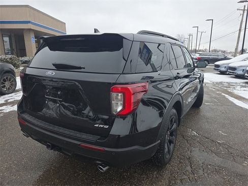 Certified 2023 Ford Explorer ST-Line w/ Class IV Trailer Tow Package image 29