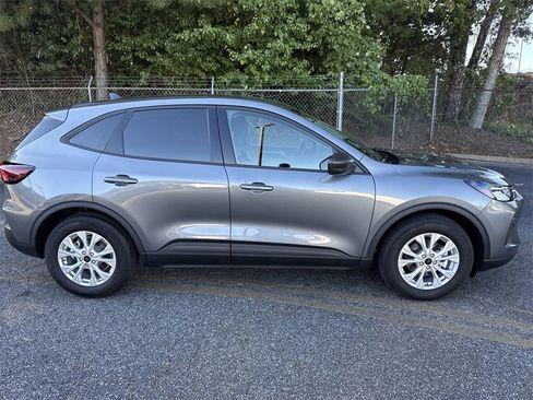 Used 2025 Ford Escape Active image 8
