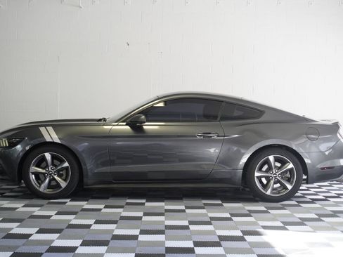 Used 2015 Ford Mustang EcoBoost image 2