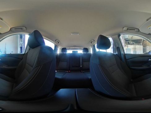 Used 2025 Nissan Rogue SV FWD image 44