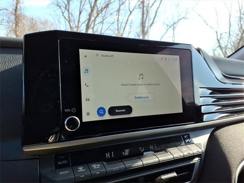 Certified 2025 Toyota Camry LE image 18