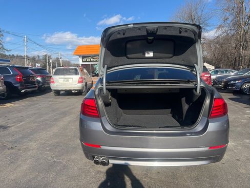 Used 2011 BMW 528i Sedan image 5