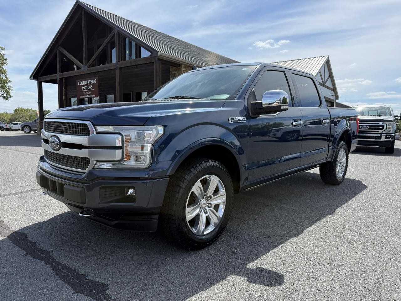 Used 2019 Ford F150 Platinum w/ Equipment Group 701A Luxury AWD/4WD image 2