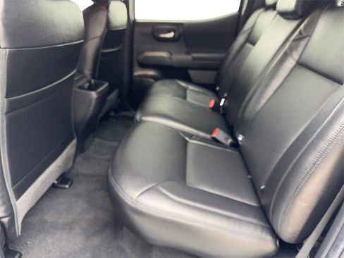 Used 2023 Toyota Tacoma 4x4 Double Cab image 34