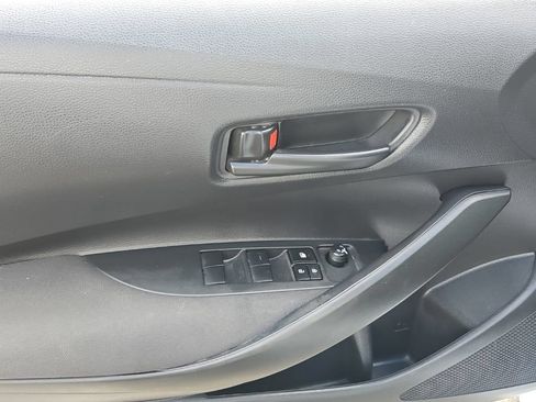 Used 2023 Toyota Corolla LE w/ Carpet Mat Package (TMS) FWD image 10
