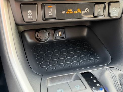 New 2025 Toyota RAV4 XLE w/ Convenience Package image 19