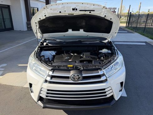 Used 2017 Toyota Highlander XLE w/ Protection Package #3 image 34