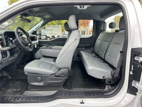 New 2026 Ford F250 XL image 17