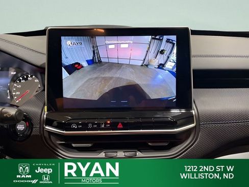 New 2026 Jeep Compass Latitude AWD/4WD image 32