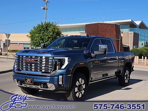 New 2026 GMC Sierra 2500 Denali w/ Technology Package AWD/4WD image 1