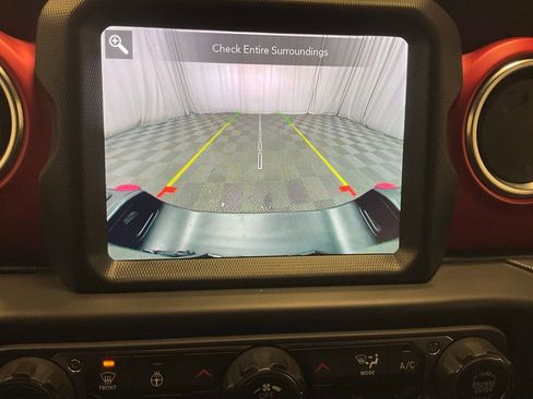 Used 2020 Jeep Gladiator Rubicon image 16