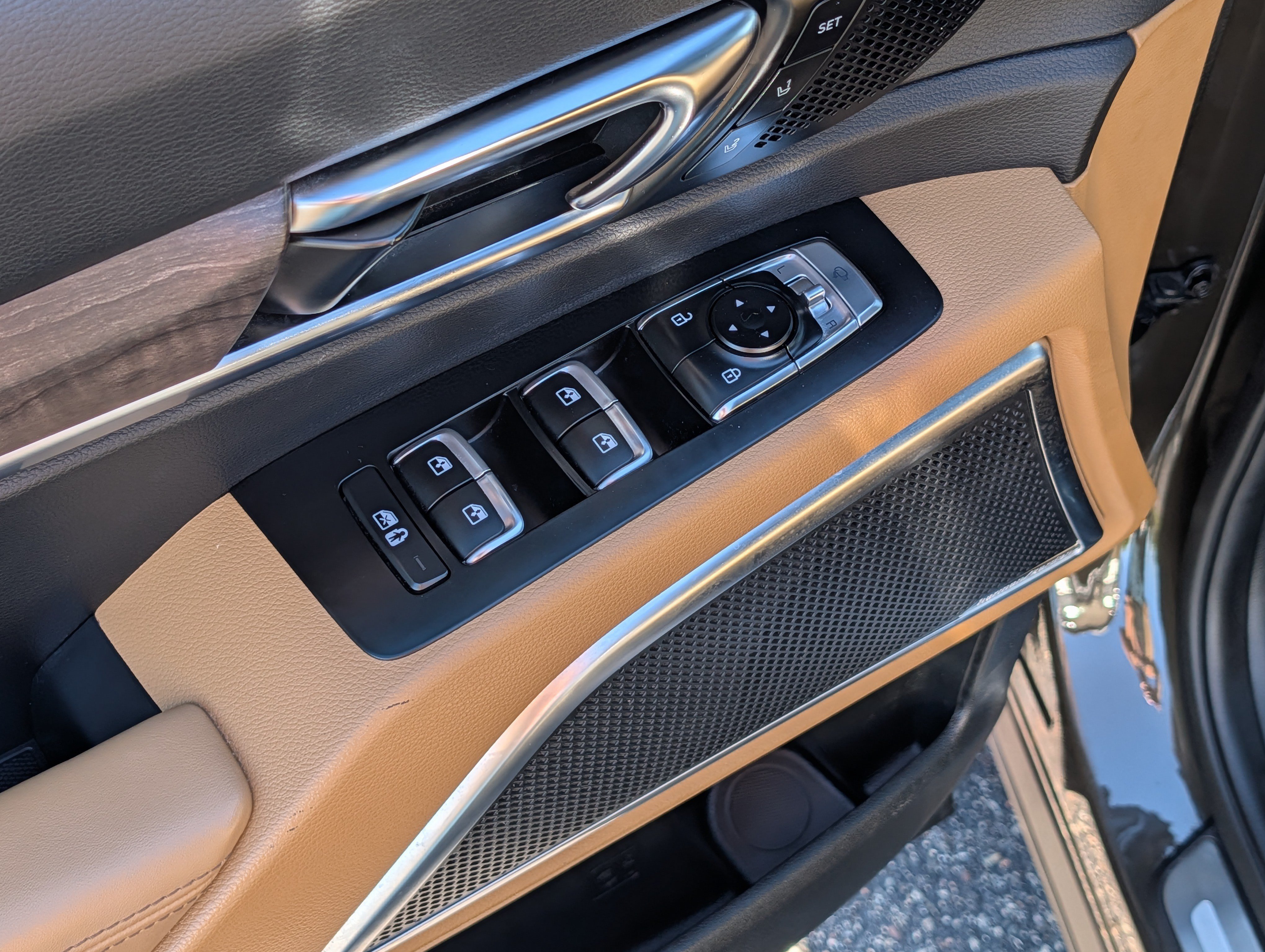 Certified 2022 Kia Telluride SX w/ Nightfall Edition Package AWD/4WD image 19