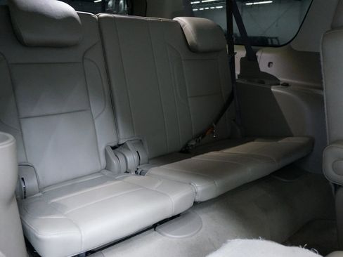 Used 2020 Chevrolet Suburban LT w/ Max Trailering Package image 35